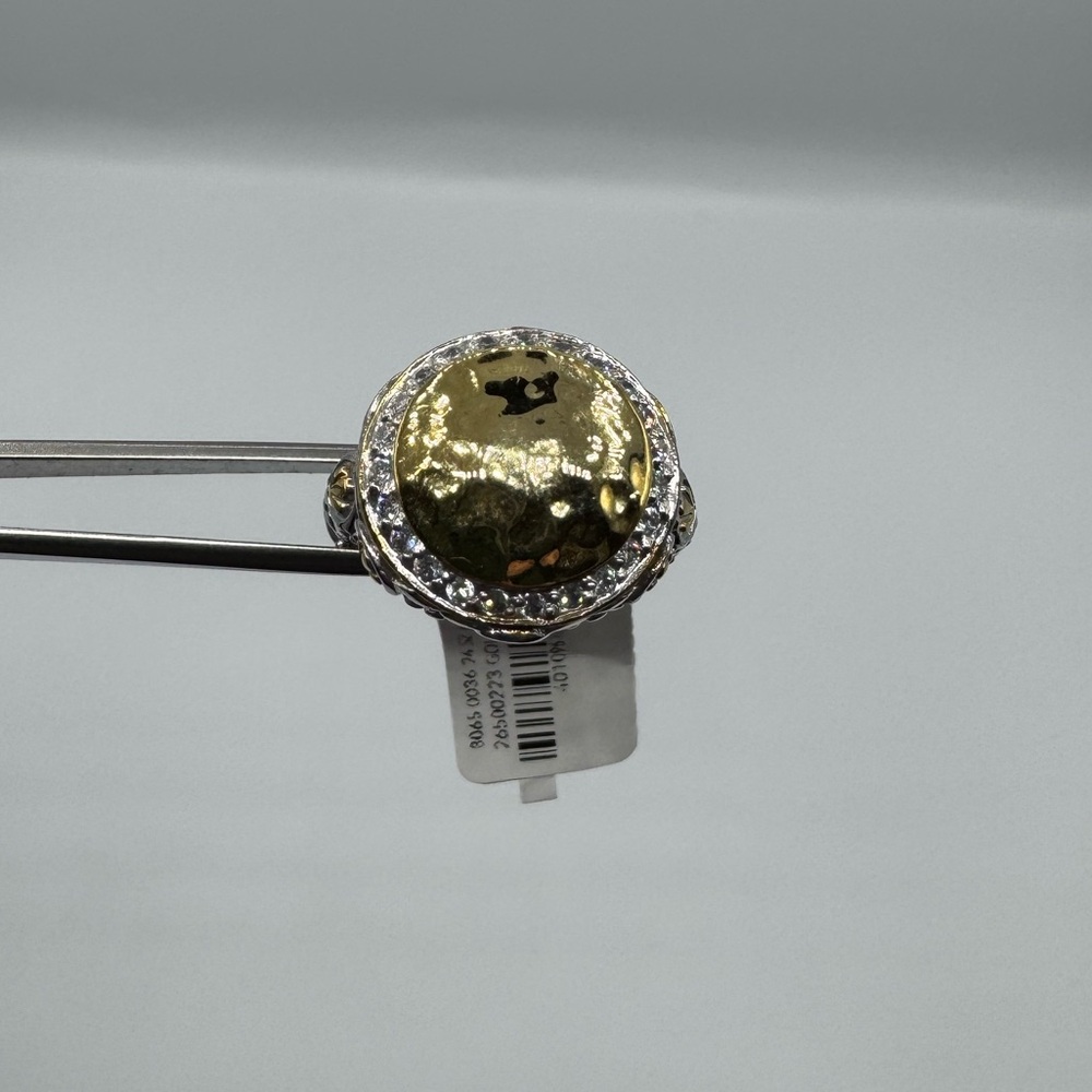 18k Hammered Dome Ring - Picture 13 of 13